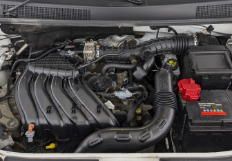 Подержанный автомобиль Renault Logan Sedan 2022 года (9 фото)