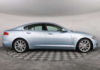 Подержанный автомобиль Jaguar XF Sedan 2012 года (4 фото)