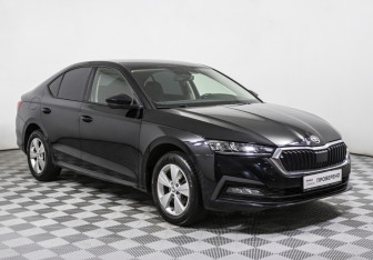 Подержанный автомобиль Skoda Octavia Liftback 2020 года (3 фото)