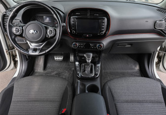 Подержанный автомобиль Kia Soul 2021 года (14 фото)