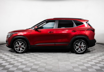 Подержанный автомобиль Kia Seltos 2021 года (8 фото)
