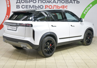 Подержанный автомобиль Jaecoo J7 2023 года (3 фото)