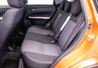 Подержанный автомобиль Suzuki Vitara 2015 года (11 фото)