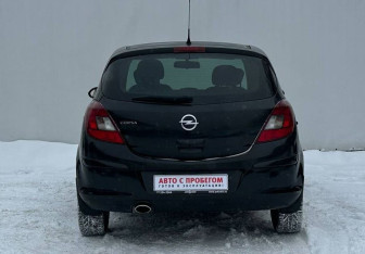 Подержанный автомобиль Opel Corsa 2011 года (6 фото)