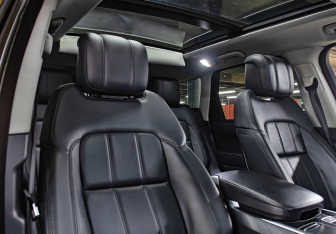 Подержанный автомобиль Land Rover Range Rover Sport 2018 года (12 фото)