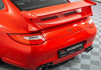 Подержанный автомобиль Porsche 911 Coupe 2010 года (14 фото)