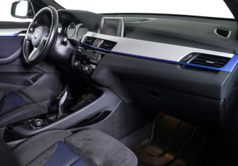 Подержанный автомобиль BMW X1 2019 года (10 фото)