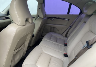 Подержанный автомобиль Volvo S80 2007 года (10 фото)