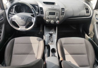 Подержанный автомобиль Kia Cerato Sedan 2016 года (10 фото)