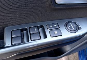 Подержанный автомобиль Kia Rio Sedan 2012 года (17 фото)