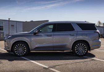 Подержанный автомобиль Hyundai Palisade 2024 года (8 фото)