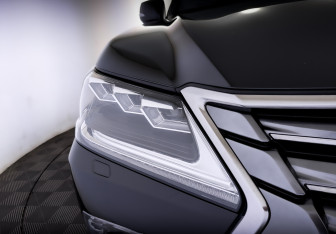Подержанный автомобиль Lexus LX 2020 года (17 фото)