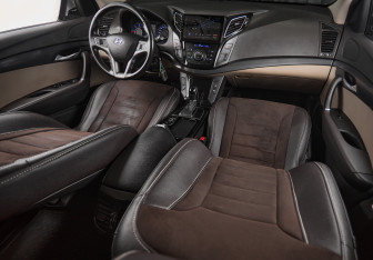 Подержанный автомобиль Hyundai i40 Sedan 2015 года (13 фото)