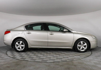 Подержанный автомобиль Peugeot 508 Sedan 2012 года (5 фото)