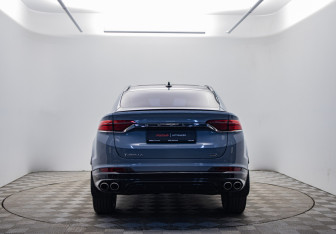 Подержанный автомобиль Geely Tugella 2023 года (6 фото)