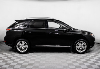 Подержанный автомобиль Lexus RX 2013 года (4 фото)