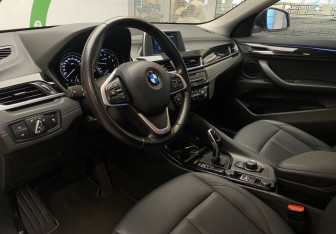 Подержанный автомобиль BMW X2 2019 года (15 фото)