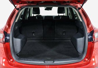Подержанный автомобиль Mazda CX-5 2015 года (16 фото)