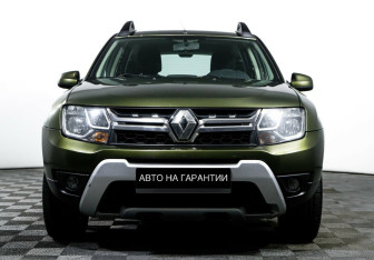 Подержанный автомобиль Renault Duster 2015 года (2 фото)
