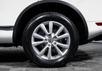 Подержанный автомобиль Volkswagen Touareg 2013 года (15 фото)