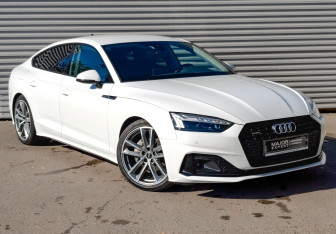 Подержанный автомобиль Audi A5 Liftback 2024 года (3 фото)