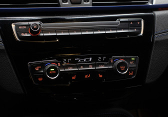 Подержанный автомобиль BMW X2 2019 года (18 фото)