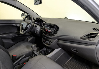 Подержанный автомобиль LADA (ВАЗ) Vesta Sedan 2020 года (11 фото)