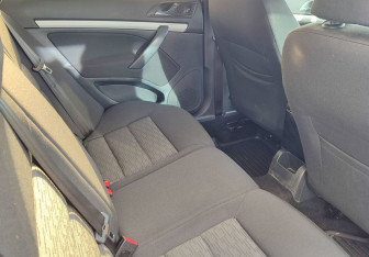 Подержанный автомобиль Skoda Octavia Liftback 2011 года (11 фото)