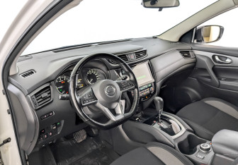 Подержанный автомобиль Nissan Qashqai 2021 года (16 фото)