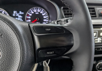 Подержанный автомобиль Kia Rio Hatchback 2020 года (24 фото)