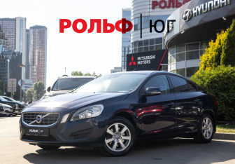Подержанный автомобиль Volvo S60 2011 года (1 фото)