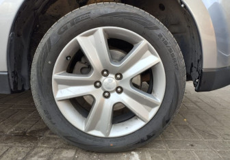 Подержанный автомобиль Subaru Forester Suv 2009 года (13 фото)