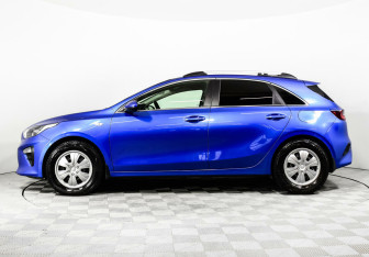 Подержанный автомобиль Kia Ceed Hatchback 2018 года (3 фото)