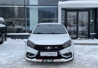 Подержанный автомобиль LADA (ВАЗ) Vesta Sedan 2019 года (2 фото)