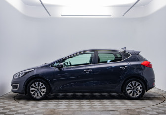 Подержанный автомобиль Kia Ceed Hatchback 2017 года (8 фото)