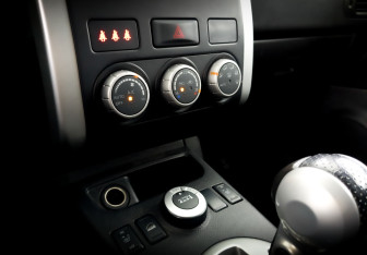 Подержанный автомобиль Nissan X-Trail 2014 года (13 фото)