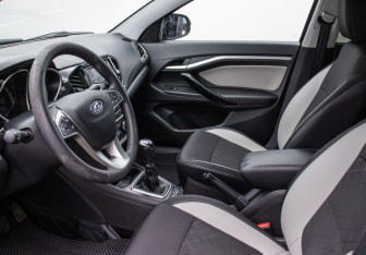 Подержанный автомобиль LADA (ВАЗ) Vesta Sedan 2019 года (9 фото)