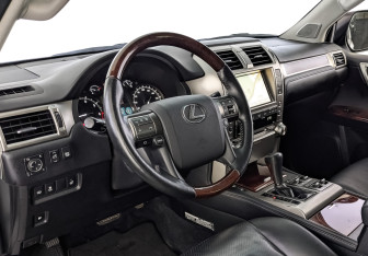 Подержанный автомобиль Lexus GX 2012 года (15 фото)