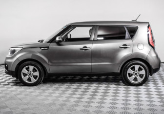 Подержанный автомобиль Kia Soul 2018 года (8 фото)