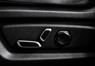 Подержанный автомобиль Changan UNI-K 2023 года (19 фото)