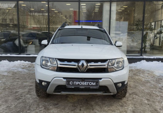Подержанный автомобиль Renault Duster 2019 года (2 фото)