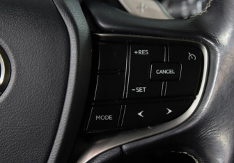 Подержанный автомобиль Lexus ES 2018 года (23 фото)
