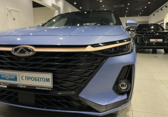 Подержанный автомобиль Chery Arrizo 8 2023 года (9 фото)