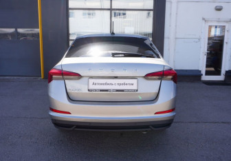 Подержанный автомобиль Skoda Rapid Liftback 2020 года (6 фото)