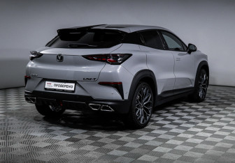 Подержанный автомобиль Changan UNI-T 2023 года (5 фото)