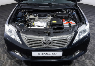 Подержанный автомобиль Toyota Camry Sedan 2013 года (9 фото)