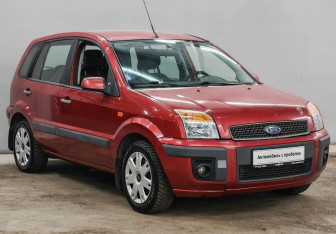 Подержанный автомобиль Ford Fusion 2008 года (3 фото)