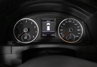 Подержанный автомобиль Volkswagen Tiguan 2014 года (12 фото)