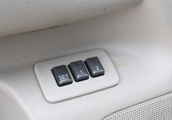 Подержанный автомобиль Infiniti M Sedan 2008 года (20 фото)