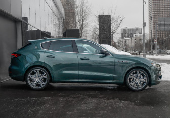 Подержанный автомобиль Maserati Levante 2021 года (4 фото)
